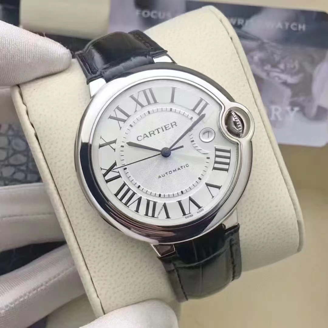 卡地亚(Cartier)蓝气球系列机械男表